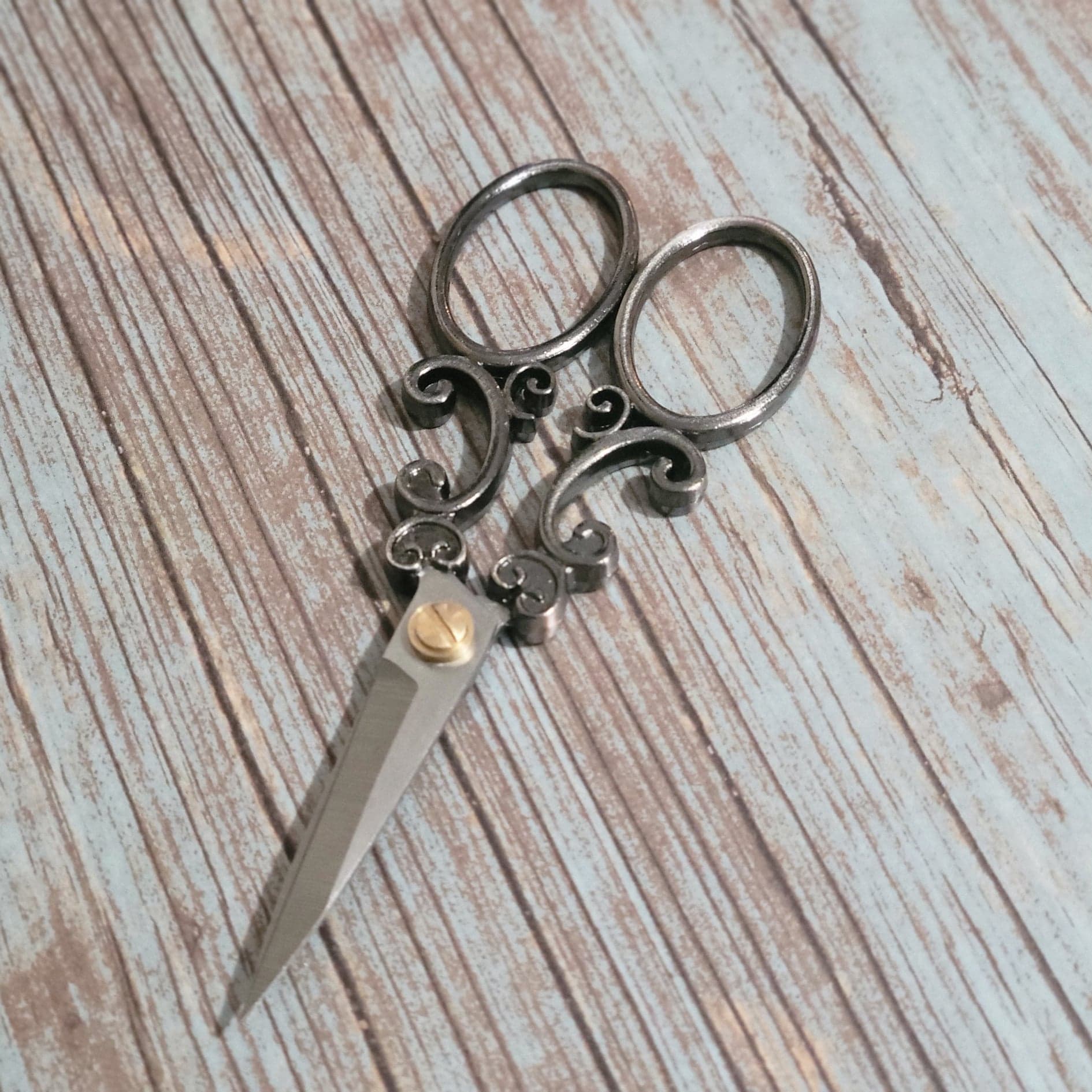Simplicity Metal 7 All Purpose Scissors – Vintage Trims